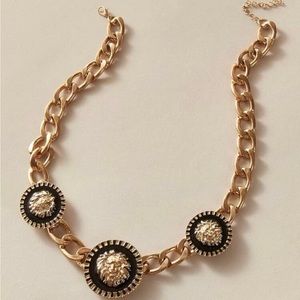 Luxury lion head decor chain necklace